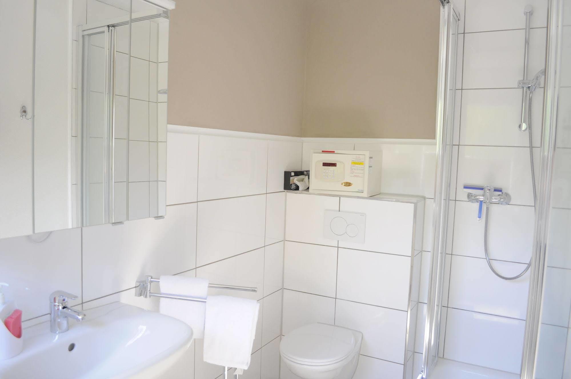 Budapester Hof Gaestehaus Hamburg Luaran gambar